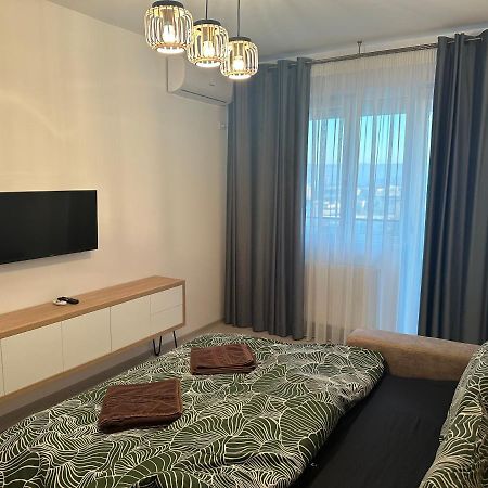 Ferienwohnung Daybreak Mood / A Fancy Place Iasi Exterior foto